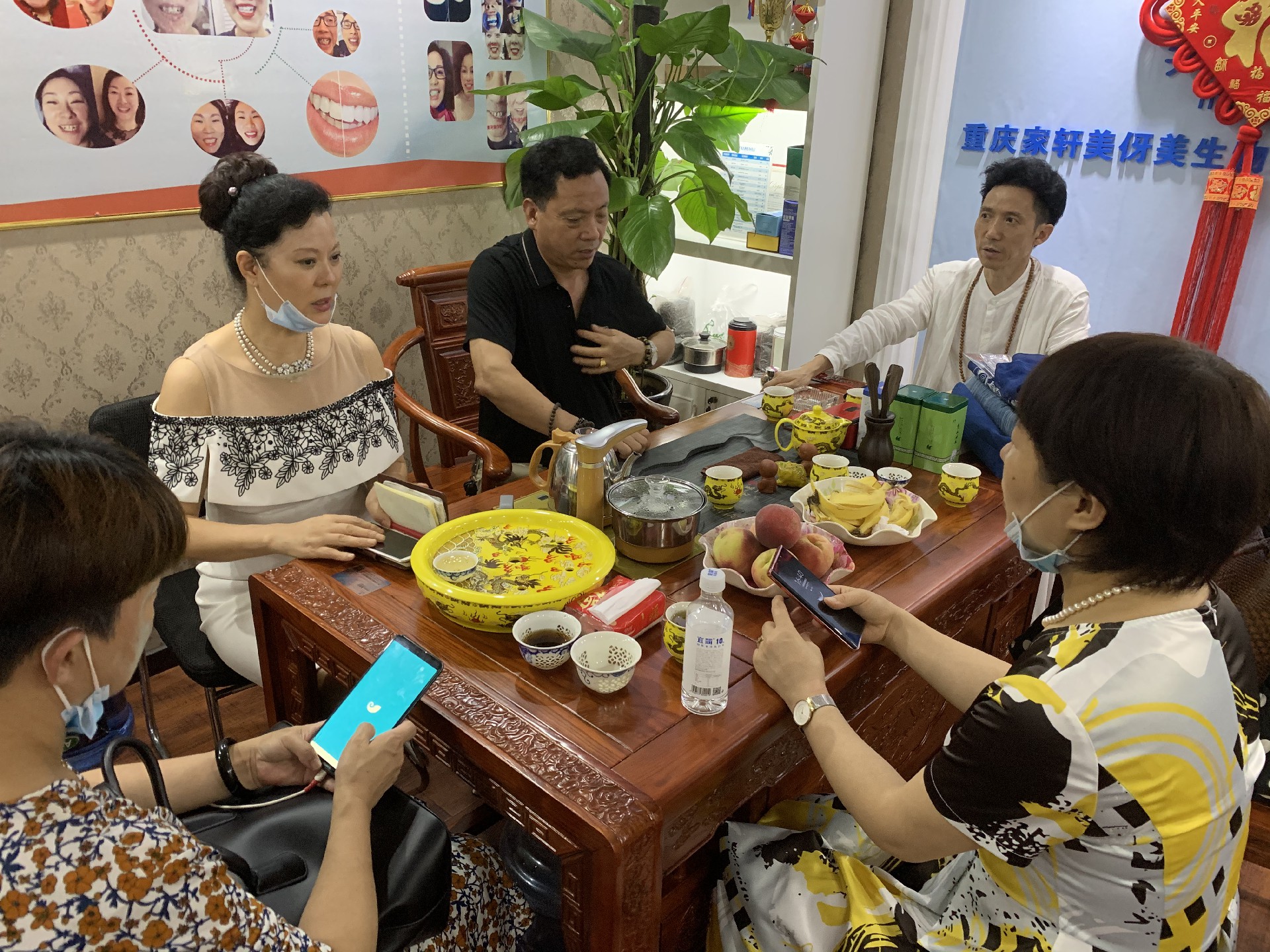 现场座谈.jpg